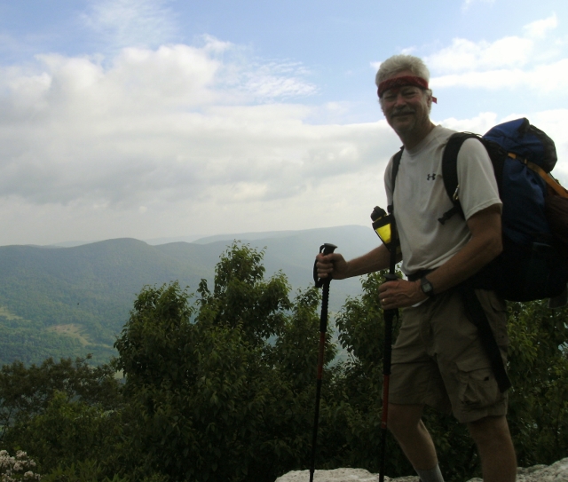 Hiking section of Appalachian Trail in Virginia 640x543