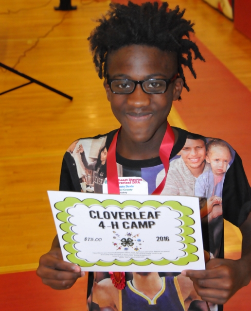 Javonte Davis Camp Scholarship Recipient 516x640