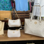 Davis Gifts & Jewelry