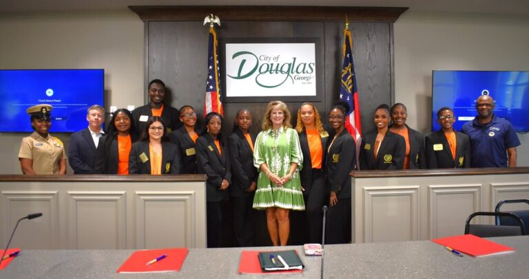 Douglas Mayor’s Youth Council highlights bullying prevention, honors Mayor Paulk