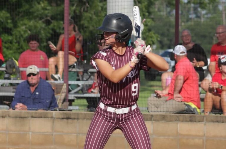 Lady Trojans run-rule Gators behind Fender’s 3-3, four-RBI day