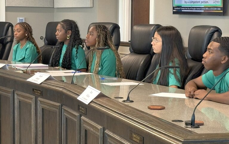 Douglas Mayor’s Youth Council kicks off first meeting with focus on community and leadership