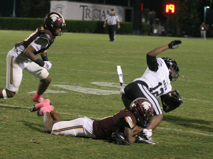 Trojans outlast Houston County Bears 27-13, improve to 6-1 on the season